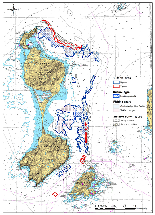 Mapa náutico que muestra áreas adecuadas para cultivo y pesca con diferentes tipos de líneas y símbolos sobre un archipiélago con indicaciones de tipos de fondo marino y zonas de pesca.

Descripción generada con IA